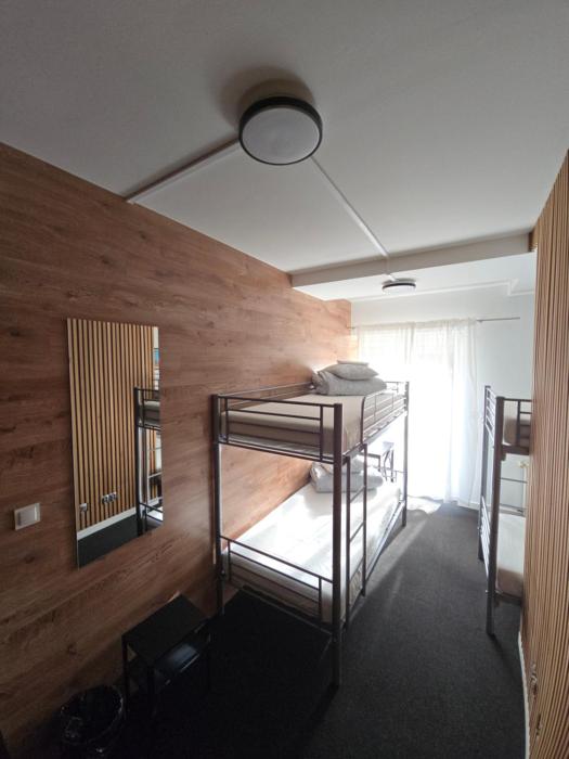 Rooms4Rest BIZ Skibicka budynek 2 - Private rooms for tourists