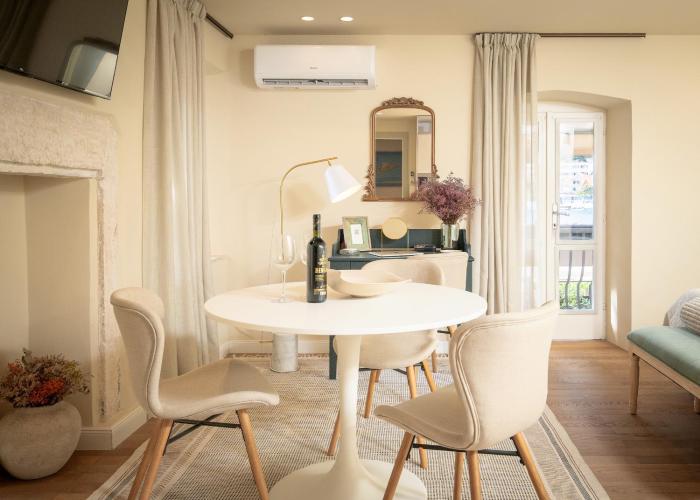 Riva Yacht Hvar Town Apartment