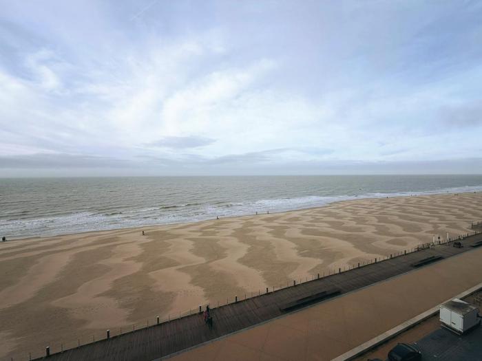 BEL AIR HOLIDAY - Spacious 1-bedroom apartment with sea view T134