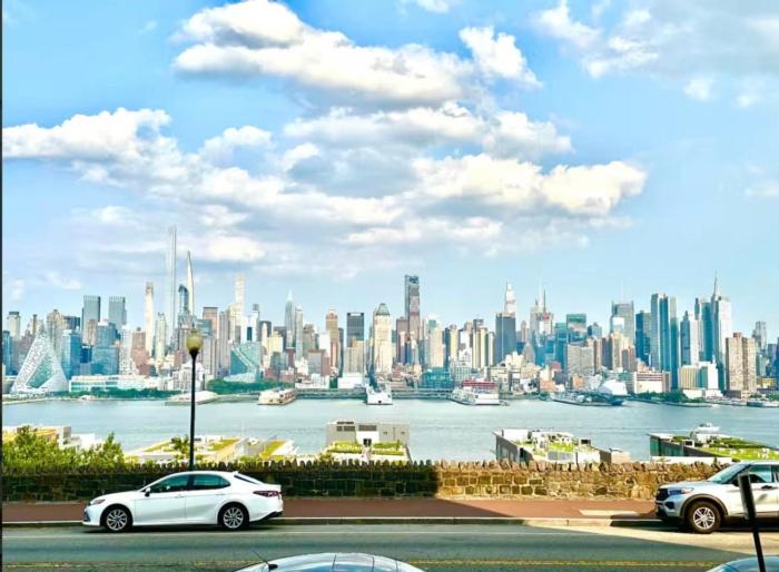Apartment Studio 20 Mints FromNYCity. CozyGateWay