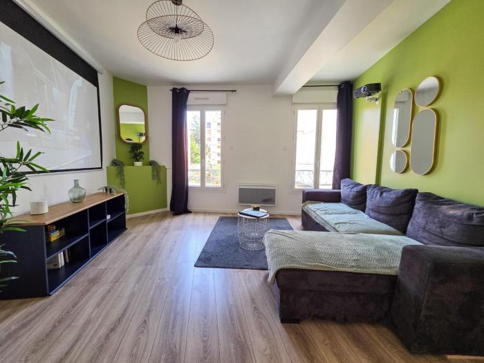 Terrazza - Hyper centre, terrasse & projecteur