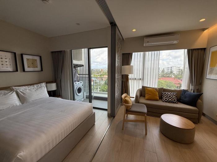 Laguna Lakeside Residences-YWYJ