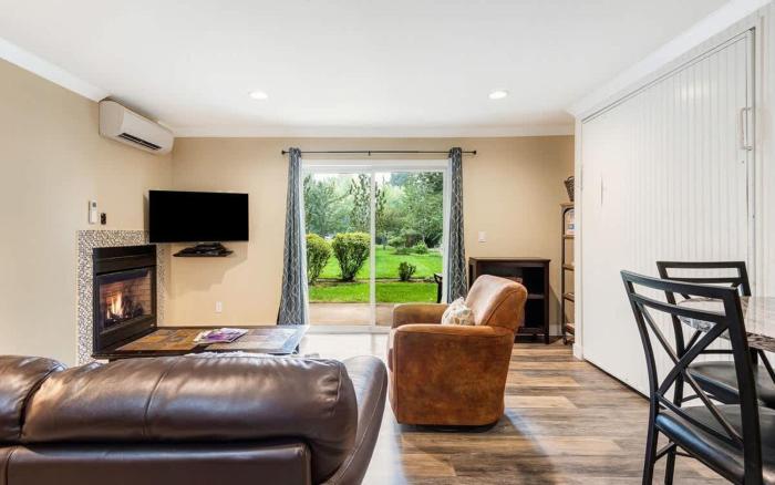 First-Floor Downtown Bend Condo