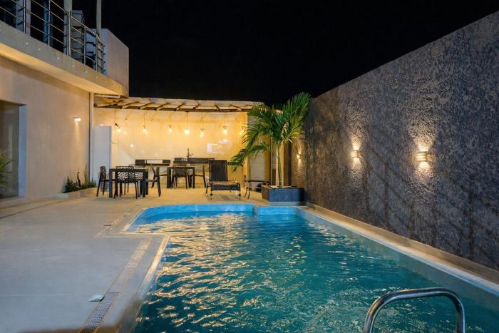 Apto 02 com Ar, Piscina e Churrasqueira no Centro