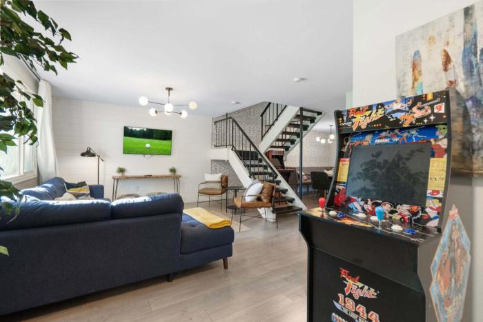 Chic 4BR Home with Hot Tub Fire Pit Arcade
