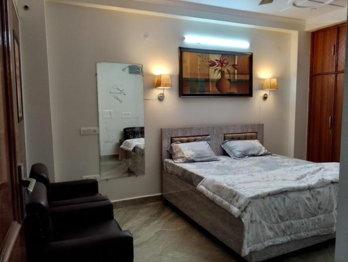 ParadiseHome Luxury 4BHK Lift Private Floor