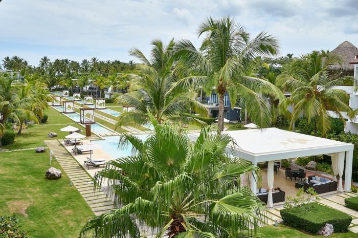®{Sublime~LUX~Condo} @Terrenas JaccuziBeachfront