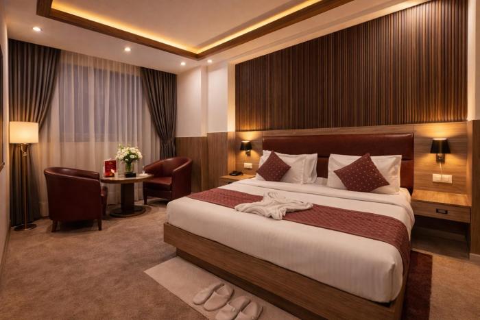 Airport Hotel Vella VILLA By Corporate Near Terminal 3 Delhi International Airport With Free Airport Pickup