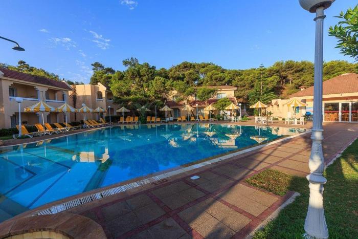 Appartement avec Piscine Privée et Jardin à Tabarka - Idéal Couple