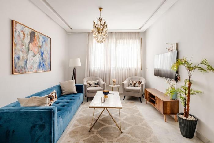 chic two bedrooms home one minute to the beach