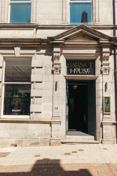 Barnet House Serviced Apartments
