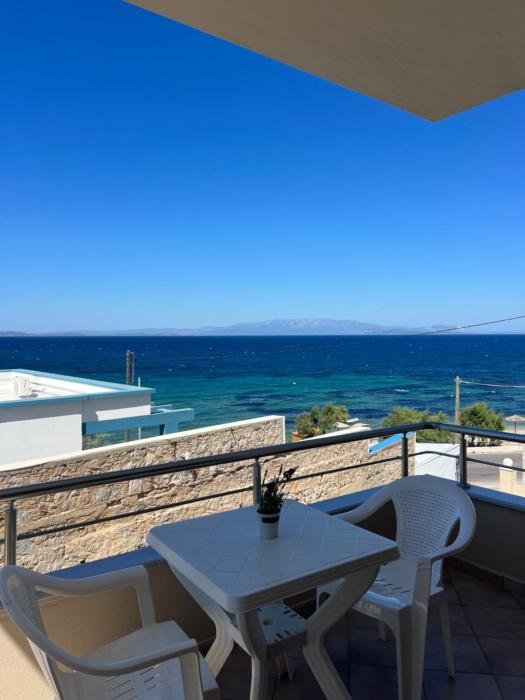 Geomelos Theodoros Apartments!