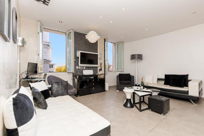 Palais Prestige YourHostHelper