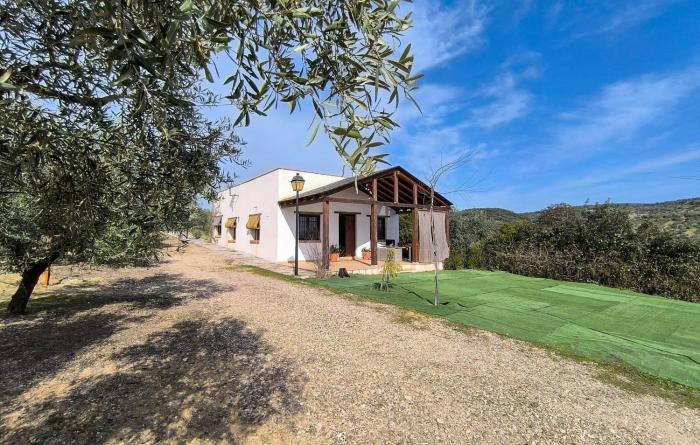 Amazing Home In Adamuz