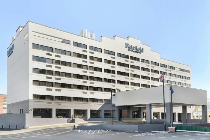 Fairfield by Marriott Inn & Suites Charleston Downtown