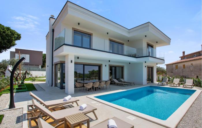 Stunning Home In Galilzana
