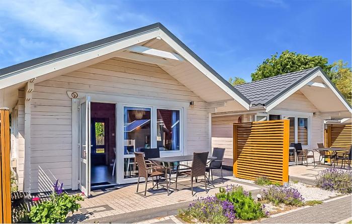 2 Bedroom Amazing Home In Gaski