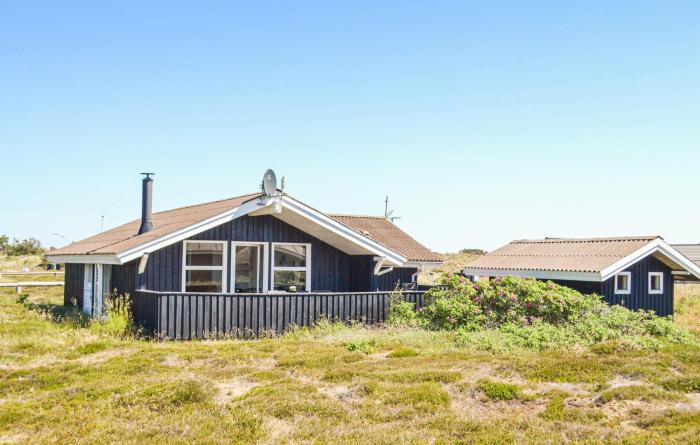 Pet Friendly Home In Hvide Sande With Sauna