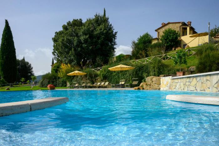 House With Saltwater Pool Facing Val Di Chiana
