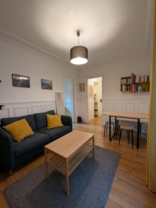 Apartment 2 steps from Montmartre