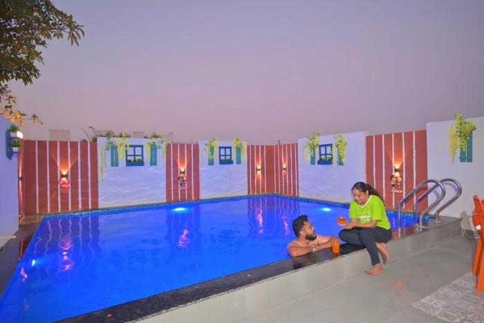ll EMPYREAN STAY ll THE LOVE SHAKE ll 2BHK ll AC ll PRIVATE POOL ll BACHELORS FRIENDLY ll