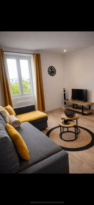 2 pièces proche centre et parc expo