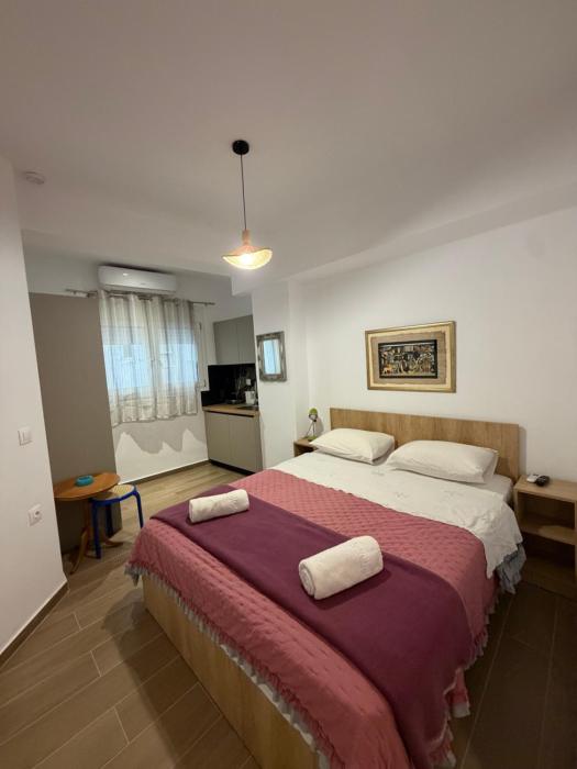 Elia Studio byAround