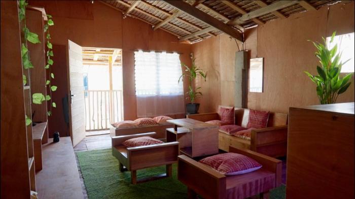 Nanas House