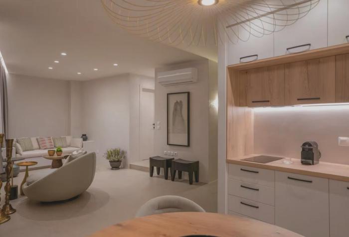 Pavlos Apartment Modern