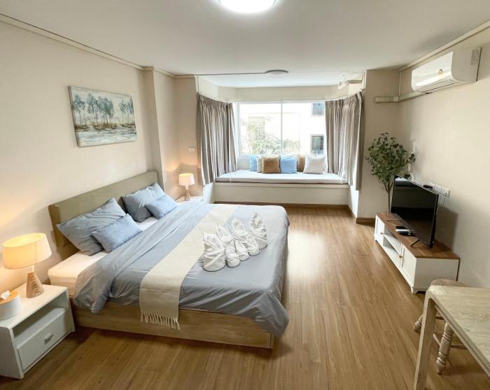 The cozy room in Hillside Condo2