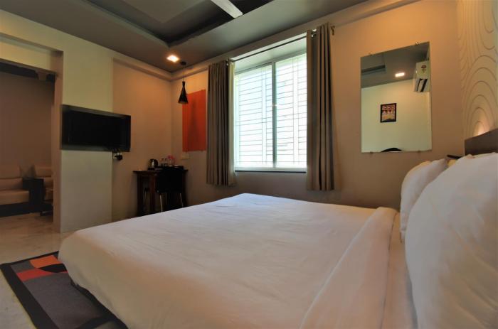Hotel Manomay