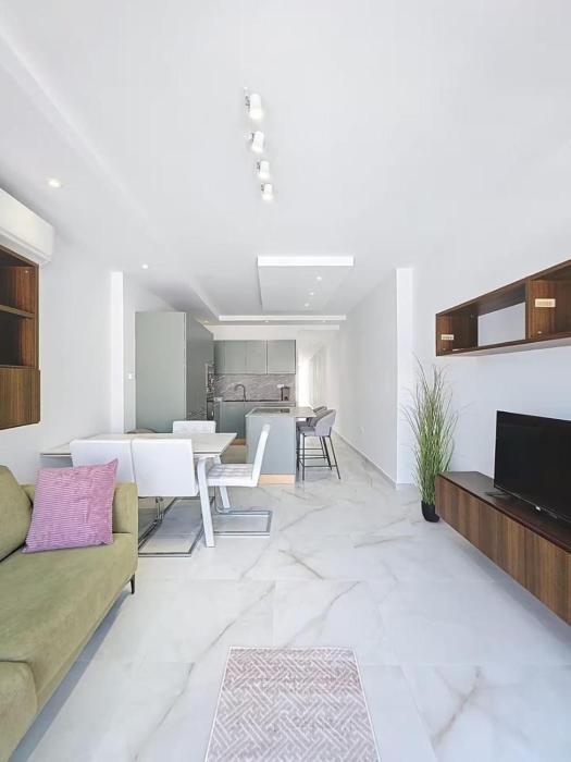 Modern 2BR Apartment in Central Birkirkara AC WiFi