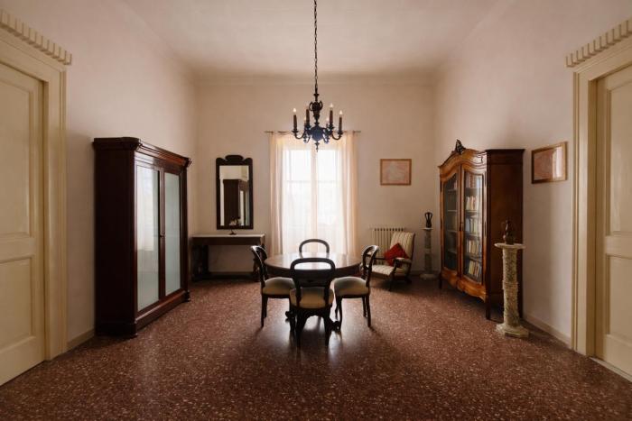 Classic residence in the historic center