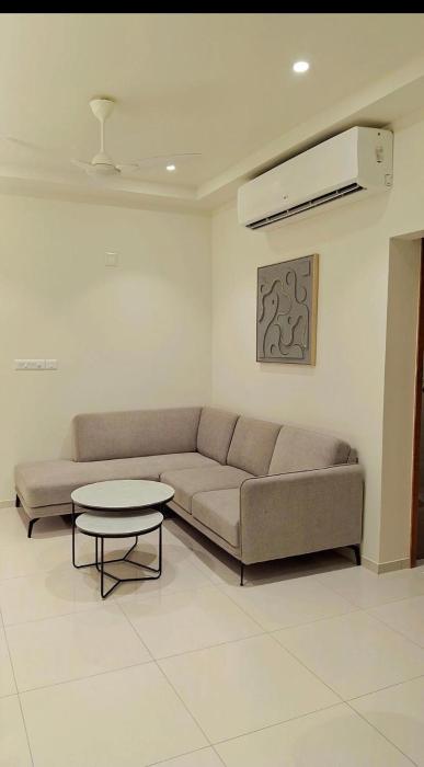 AashnaParadise Super Luxurious High Fl living and Pool