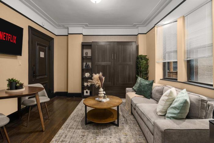 Stunning Apt in The Heart of New York City GYM