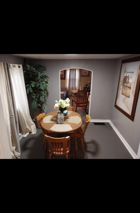 Cozy Stockbridge Home