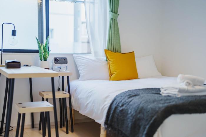 QH103 New Tokyo Apartment, Direct access to Ueno, Asakusa, Disneyland, Airport