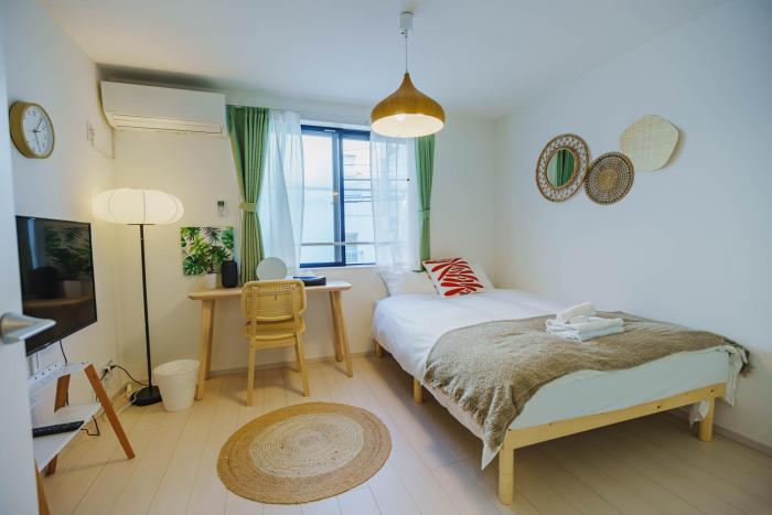 QH203 New Tokyo Apartment, Direct access to Ueno, Asakusa, Disneyland, Airport