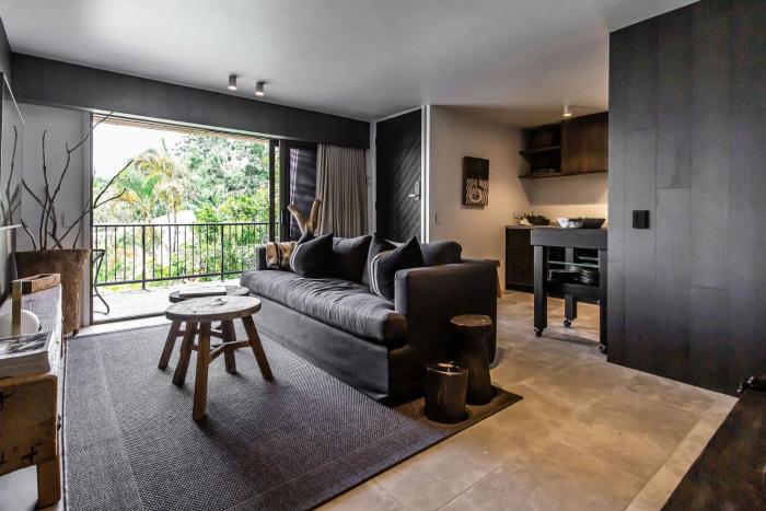 The Laguna Lodge - relax in style.