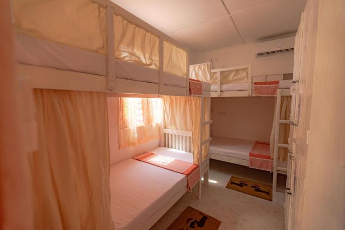 Bunks Ahangama