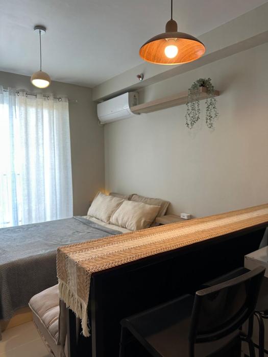 The Haus Pad near Mactan Airport and Sea View with Pool