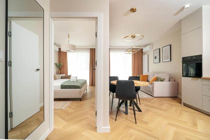 Sand Boho Harmony Luxury - AC Parking & Balcony - by UniqueRent