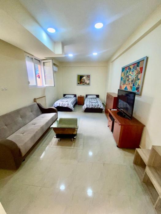 Sani Suteren Apartment