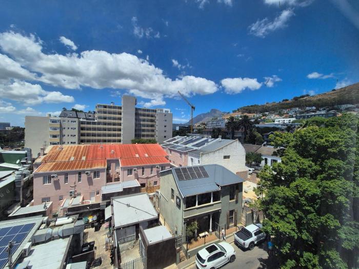 Superb 1 bedroom in Green Point