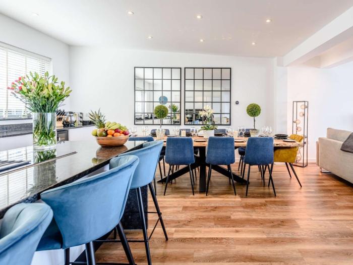 5 Bed in Westward Ho 80650