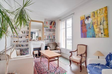 Frédérick Lemaitre - CI - Cozy apartment with balcony