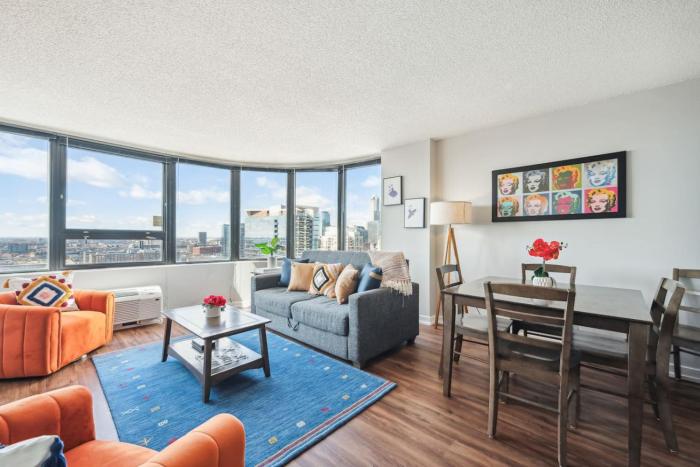 MICH AVE Downtown 2bd, Grant Park Museums #25