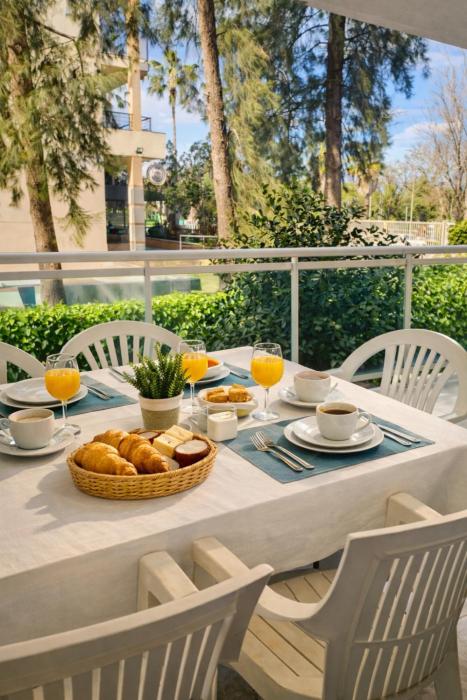 Playa, sol y vida en Salou - PortAventura