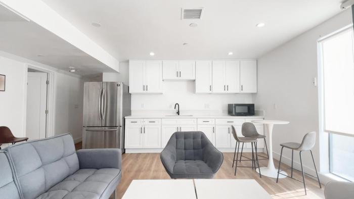 1620 Suite Private Bed & Bath