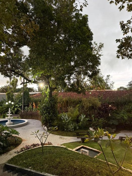 Chácara EM GOIÂNIA - 09 SUÍTES INDEPENDENTES